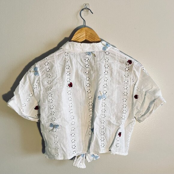 Cropped White Blouse - Picture 2 of 2